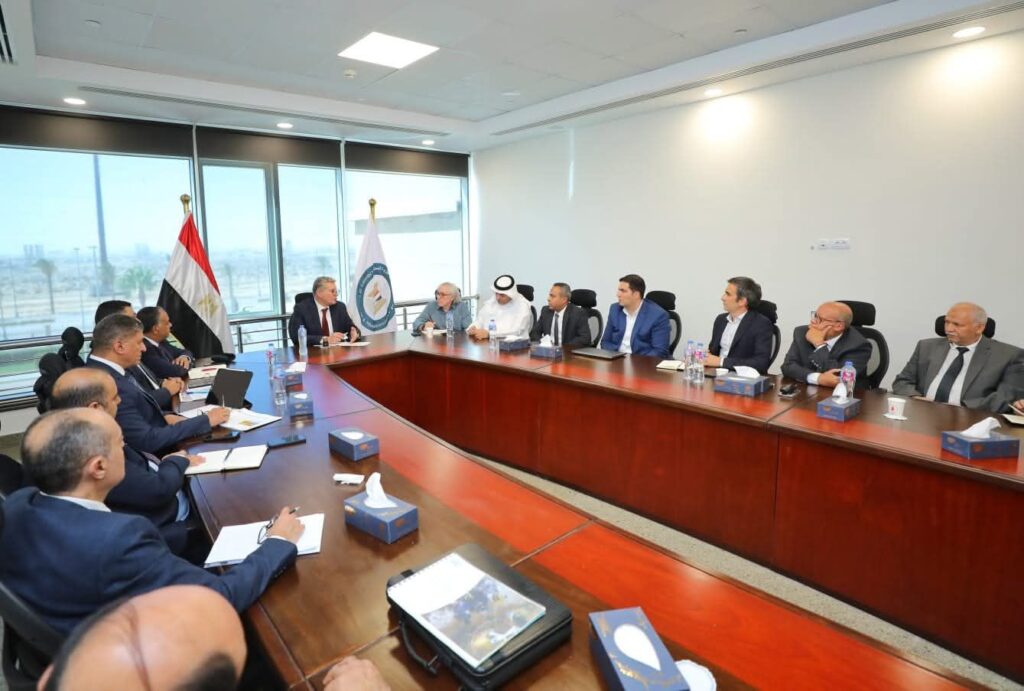 fb_img_17540408462454477614553992768644-1024x691 وزير البترول يبحث مع شركات عالمية ومحلية آليات تنفيذ مشروع المسح الجوي لتحديث قاعدة بيانات الثروات التعدينية بمصر