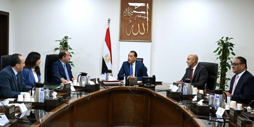 fb_img_17549169257563397400927661264499-1024x512 رئيس الوزراء يُتابع عددًا من ملفات العمل المشتركة بين وزارتي المالية والتربية والتعليم