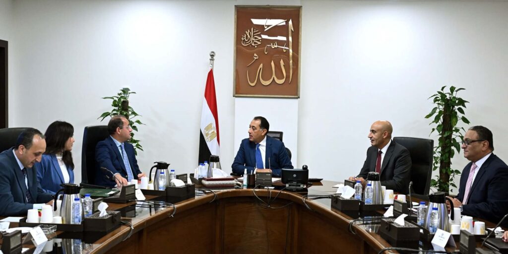 fb_img_17549169297816834311144145446712-1024x512 رئيس الوزراء يُتابع عددًا من ملفات العمل المشتركة بين وزارتي المالية والتربية والتعليم