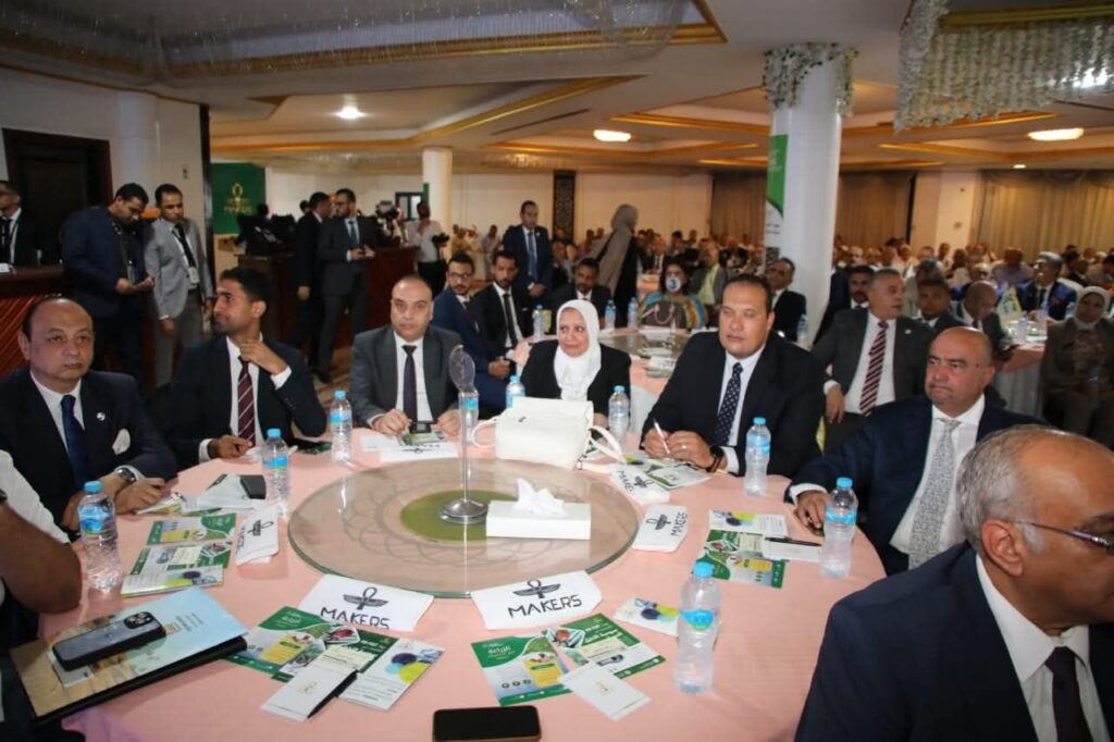 fb_img_17549176092281890728437330643679-1024x682 وزير الزراعة ومحافظو البحيرة والوادي الجديد ودمياط يفتتحون مؤتمرًا علميًا لاستعراض أحدث تقنيات المكافحة الحيوية للآفات
