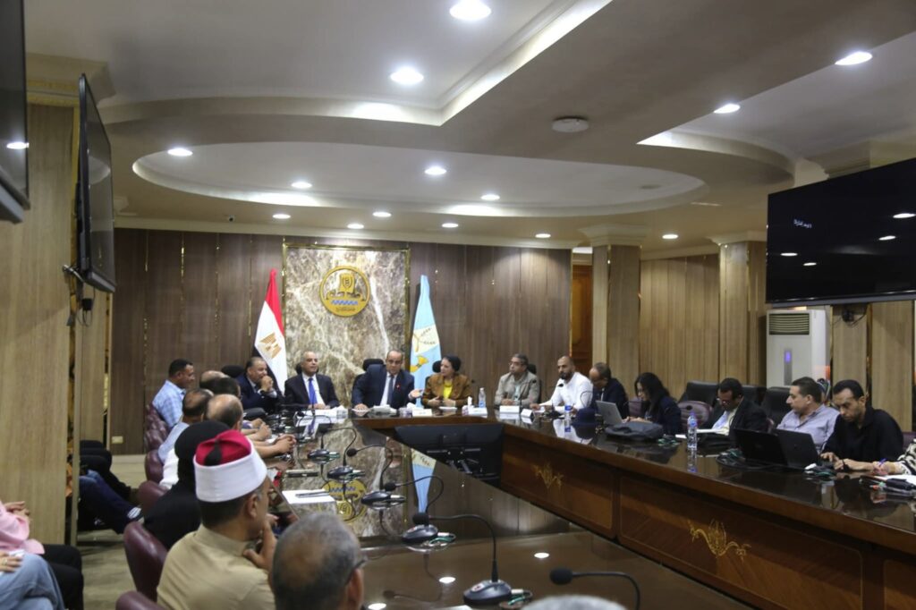 fb_img_17550096938457748064791165689446-1024x682 وزيرة التنمية المحلية والقائم بأعمال وزير البيئة تعلن بدء الاستعدادات لمواجهة نوبات تلوث الهواء الحادة لموسم 2025 بمحافظات الدلتا