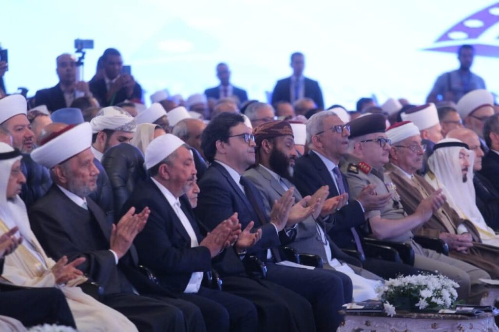 fb_img_17550097652233198522235651190535-1024x682 وزير الثقافة يشهد انطلاق فعاليات المؤتمر العالمي العاشر للإفتاء لمناقشة "صناعة المفتي الرشيد في عصر الذكاء الاصطناعي"