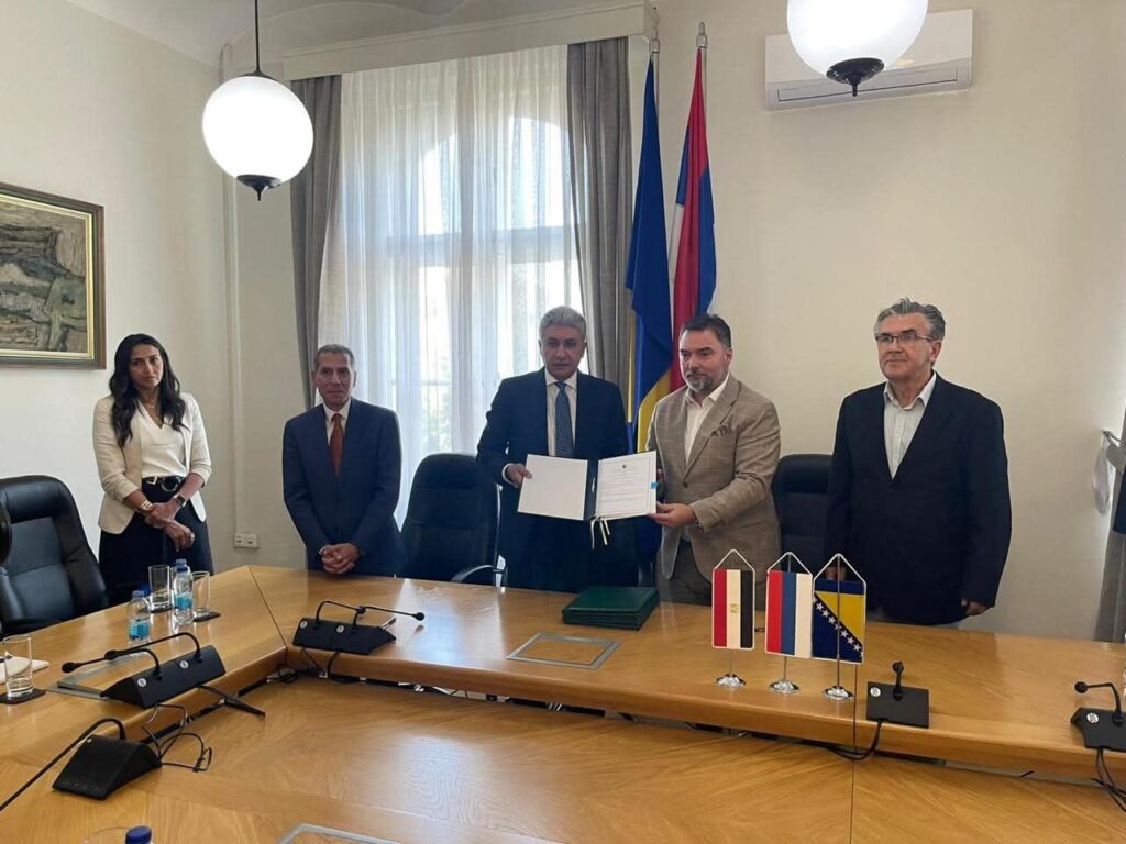 fb_img_17550823871267166655521895996310-1024x768 وزير السياحة والآثار يستكمل لقاءاته المهنية خلال زيارته الرسمية للبوسنة والهرسك بعقد اجتماع مع نائب رئيس مجلس الوزراء ووزير التجارة الخارجية والعلاقات الاقتصادية والمسئول عن ملف السياحة