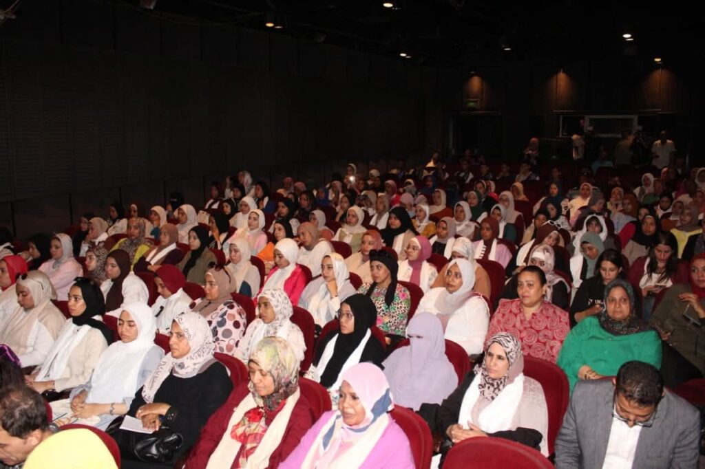 fb_img_17551830264178106310013398145222-1024x682 تحت رعاية فخامة الرئيس عبد الفتاح السيسي رئيس الجمهورية..🔳 وزير الثقافة في لقاء حواري مفتوح مع فتيات البرنامج الرئاسي «أهل مصر» لأبناء المحافظات الحدودية