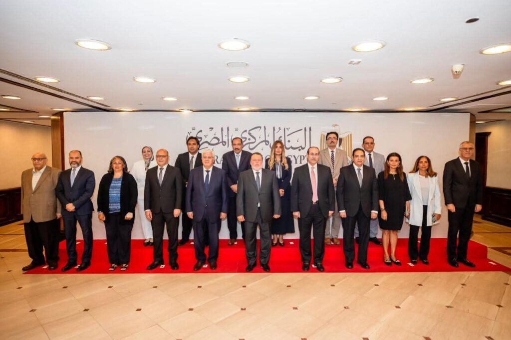 fb_img_17551833719653087401543368177371-1024x682 محافظ البنك المركزي ووزير التعليم العالي يشهدان مراسم توقيع اتفاقيتي شراكة بين المعهد المصرفي وجامعتي القاهرة وسوهاج في إطار برنامج شهادة البكالوريوس في العلوم المصرفية
