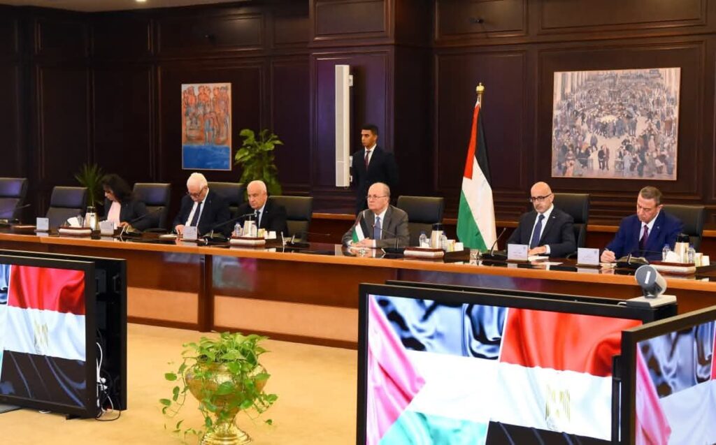 fb_img_1755461920412410165000625012753-1024x637 وزير الخارجية يستقبل رئيس الوزراء الفلسطيني