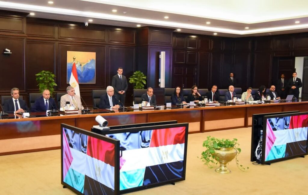 fb_img_17554619293253628329670059861010-1024x649 وزير الخارجية يستقبل رئيس الوزراء الفلسطيني