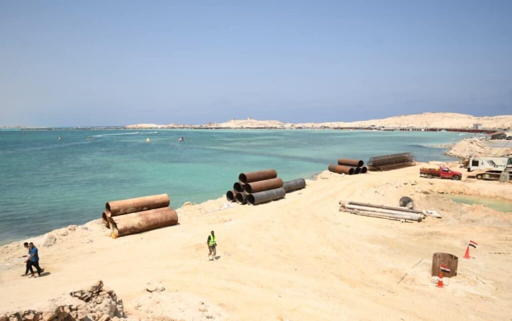 fb_img_1755949598071765548943036087041-1024x642 وزير الإسكان ومحافظ مطروح يتفقدان مشروع إحلال وتجديد كوبري روميل بالمحافظة