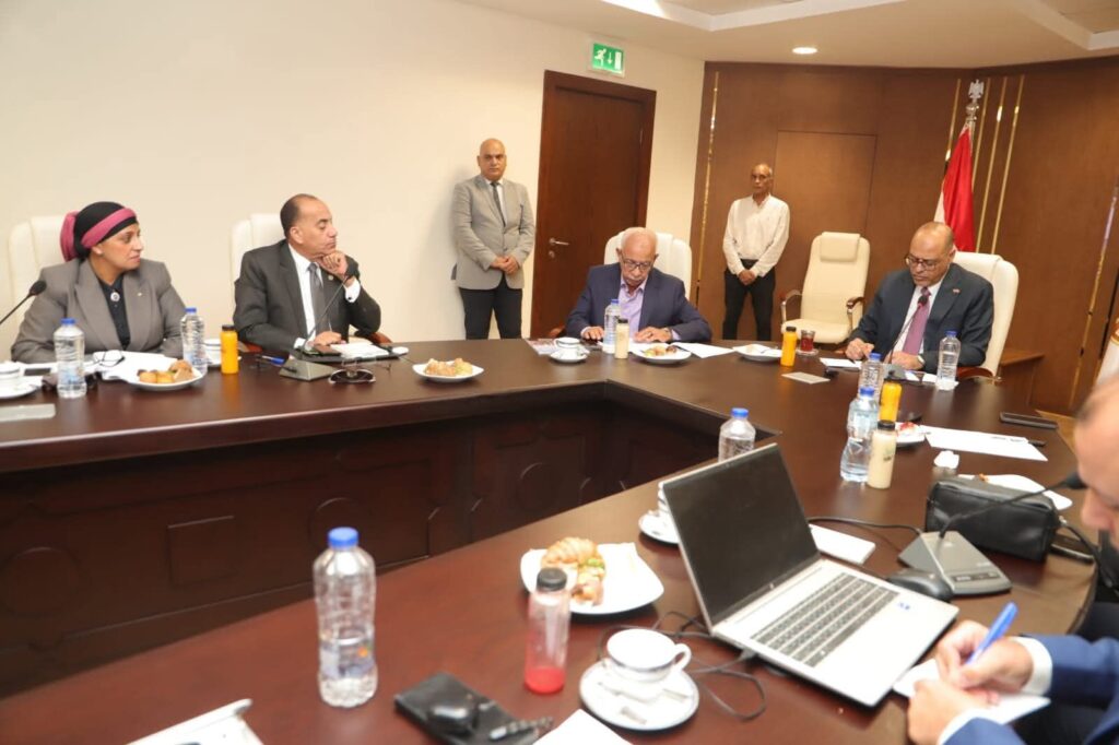 fb_img_1756041761778743777242879194652-1024x682 وزير العمل يترأس اجتماع المجلس الأعلى للتشاور الاجتماعي لمناقشة القرارات التنفيذية لقانون العمل الجديد