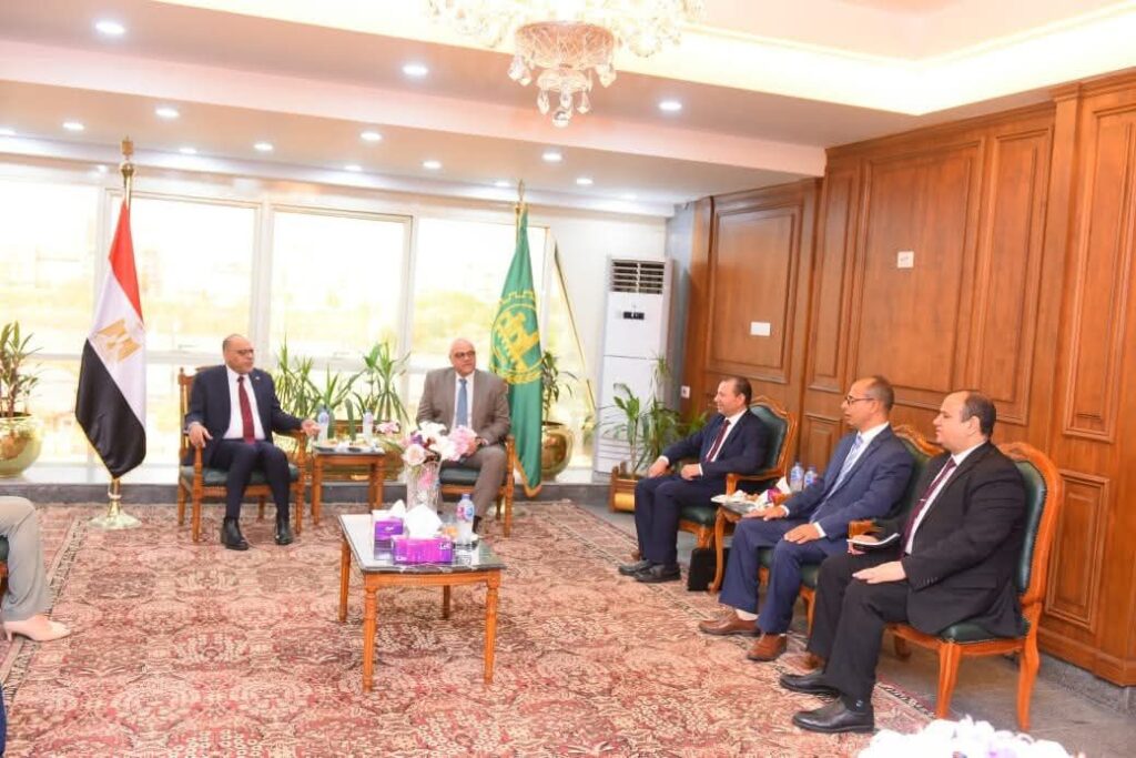 fb_img_1756114844406993267420272741141-1024x683 في بداية جولته له بالمحافظة .. • وزير العمل يبحث مع محافظ القليوبية تفعيل سبل التعاون في الملفات المشتركة