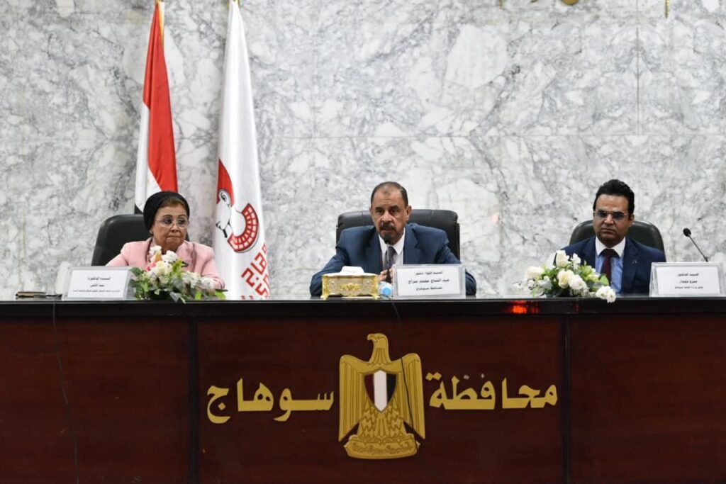 fb_img_17562835447057544885922521019222-1024x683 نائب وزير الصحة تتفقد مستشفى سوهاج العام وتعلن انطلاق الخطة الاستراتيجية الوطنية للسكان والتنمية في سوهاج