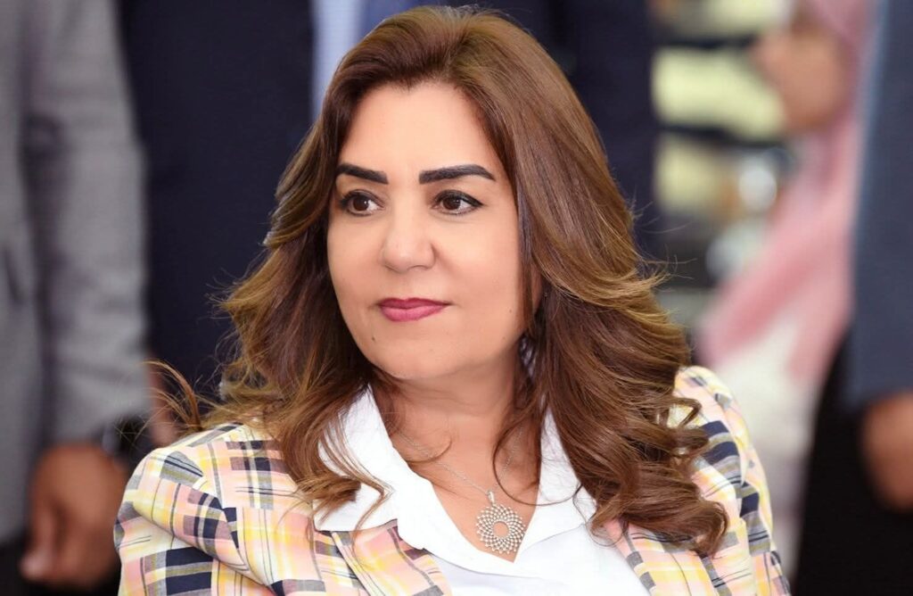 fb_img_17563989521307502729315169157371-1024x668 وزيرة التنمية المحلية: مركز الشبكة الوطنية للطوارئ والسلامة العامة بالوزارة يرصد مخالفة عقار لرخصة البناء بحي الوراق بالجيزة وإزالته الأدوار المخالفة
