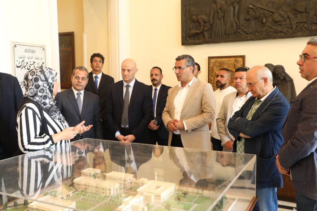 fb_img_17564577226024910164497908251324-1024x682 لتعزيز التعاون المشترك واستجابة لدعوة "فاروق".. وزير الزراعة اللبناني يواصل زياراته الميدانية للكيانات الزراعية الهامة