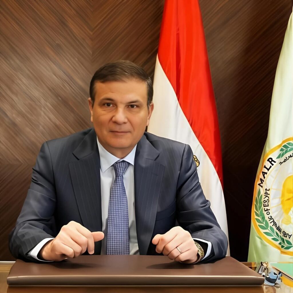 fb_img_17565428467886620080591412470795-1024x1024 لتعظيم الاستفادة من البحث العلمي التطبيقي.. <br><br>• وزير الزراعة يعتمد اللائحة التنفيذية للجنة تسجيل سلالات الإنتاج الحيواني والداجني