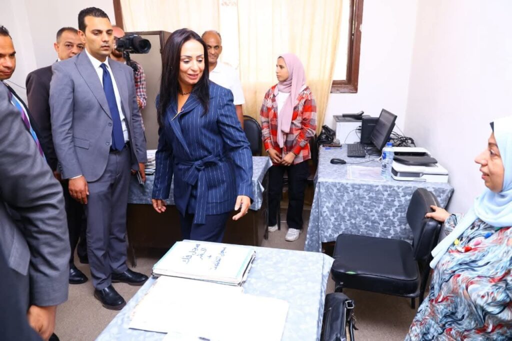 fb_img_17566468027866663147235520076608-1024x682 وزيرة التضامن الاجتماعي تتفقد وحدة حلوان أول وثاني الاجتماعية.. وتطمئن على الخدمات المقدمة للمواطنين
