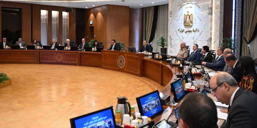 fb_img_17568114820706103076187866313787-1024x512 خلال اجتماع مجلس الوزراء:رئيس الوزراء: الحكومة لديها رؤية اقتصادية حتى عام 2030 تمتد لما بعد الاتفاق مع صندوق النقد الدولي