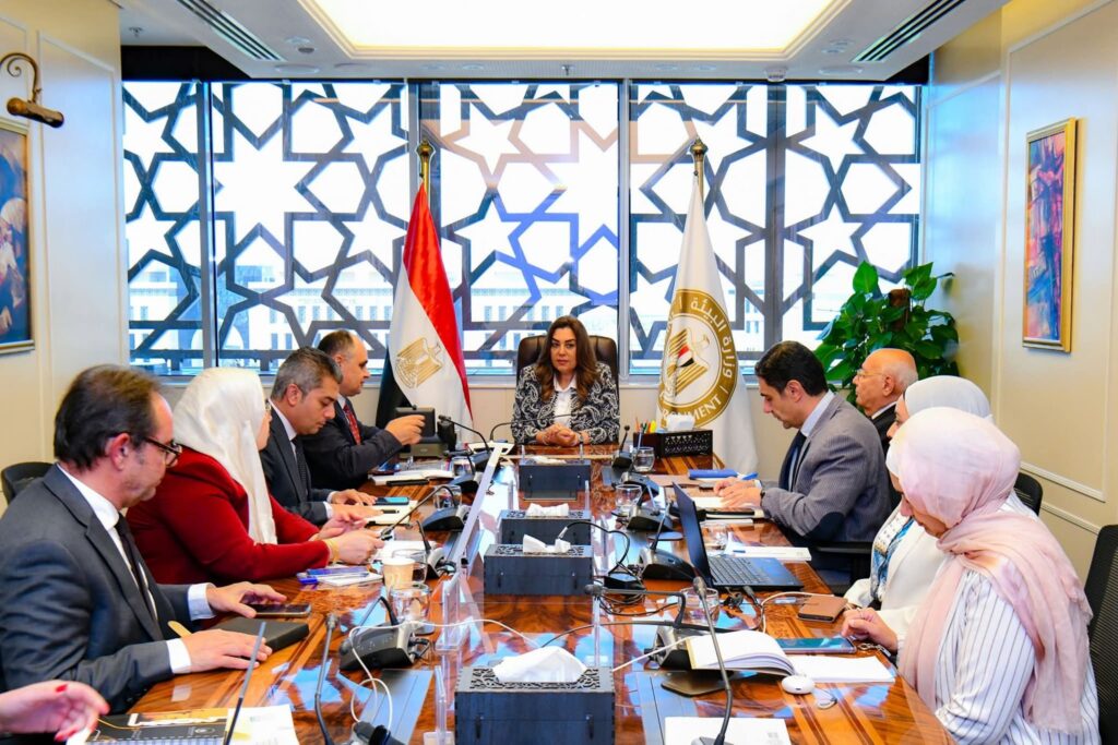 fb_img_17571523877814067378658403220402-1024x683 ضمن سلسلة اجتماعاتها التنسيقية لمتابعة ملفات عمل وزارة البيئة : <br><br>● وزيرة التنمية المحلية والقائم بأعمال وزير البيئة تطلع على خطط عمل وزارة البيئة مع مركز سيدارى والهيئة الإقليمية "برسيجا"