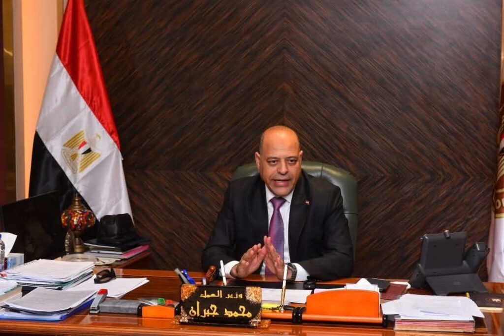 fb_img_17572338948006171320315685757866-1024x683 وزير العمل: - خطة في "الوزارة" لدعم المواقع التنفيذية بقيادات قادرة على إدارة الملفات الحيوية