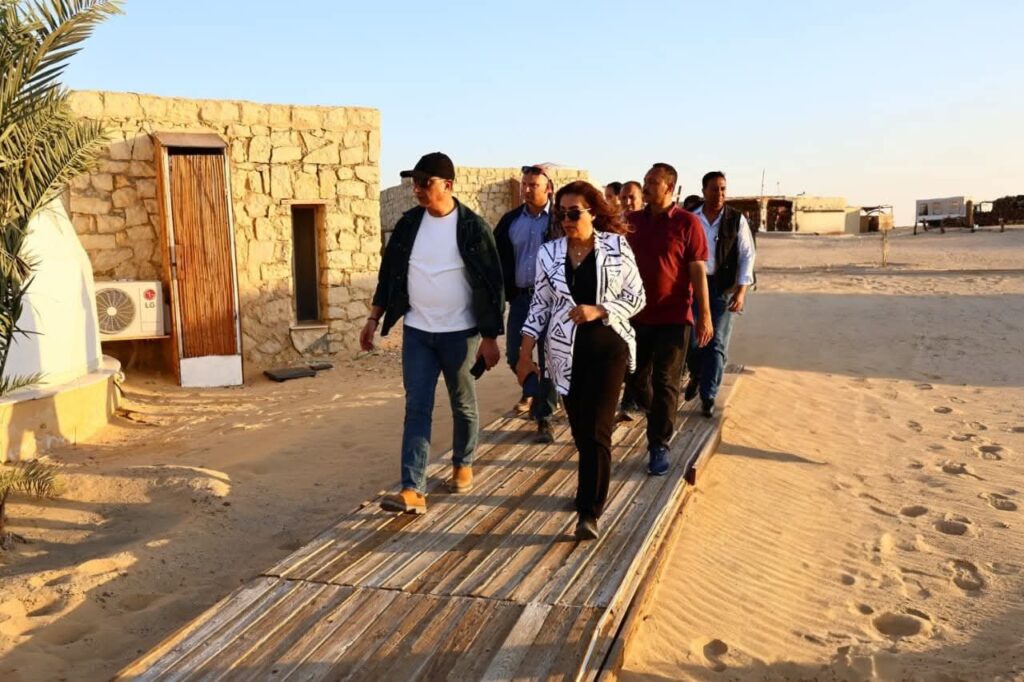 fb_img_17572340312072701334862630345983-1024x682 وزيرة التنمية المحلية والقائم بأعمال وزير البيئة ومحافظ الفيوم في جولة تفقدية بمحمية وادي الريان
