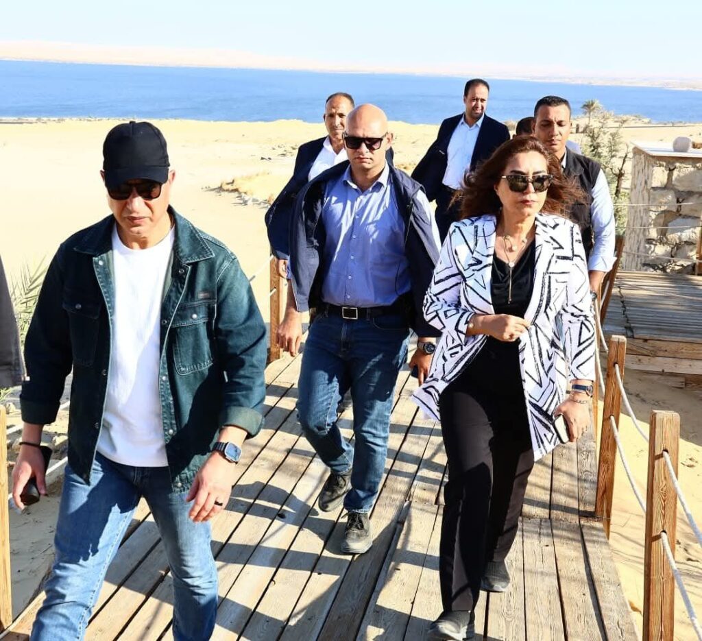 fb_img_17572340330723575552904309247041-1024x935 وزيرة التنمية المحلية والقائم بأعمال وزير البيئة ومحافظ الفيوم في جولة تفقدية بمحمية وادي الريان