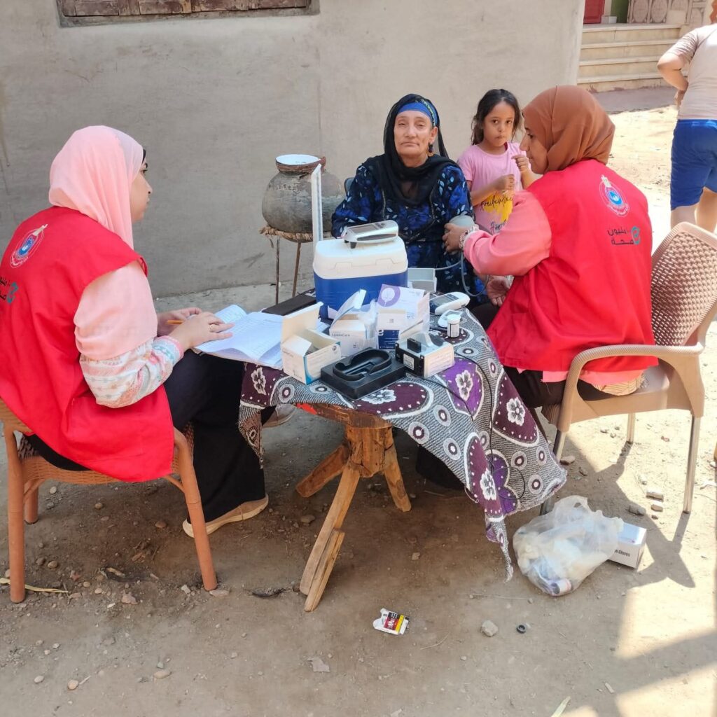 fb_img_17572340983034094641954913201927-1024x1024 «الصحة»: حملة «100 يوم صحة» قدّمت 77 مليونًا و 68 ألف خدمة طبية مجانية خلال 53 يومًا