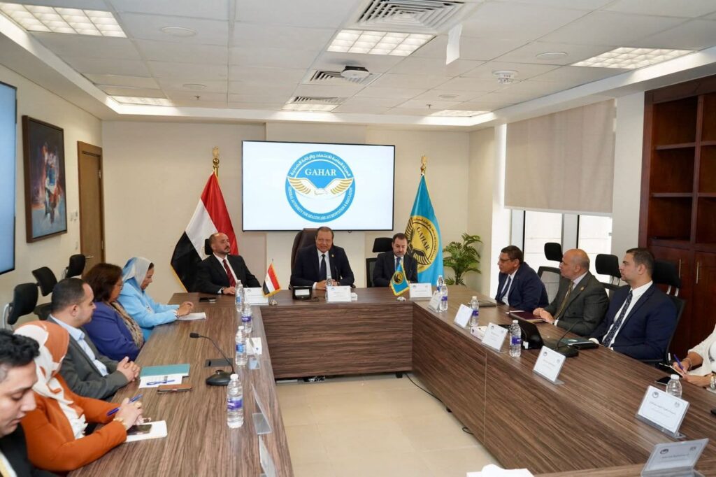 fb_img_1757316198985315165181198514116-1024x682 رئيس هيئة الاعتماد والرقابة الصحية يستقبل أمين المجلس الأعلى للمستشفيات الجامعية ومستشار وزير التعليم العالي للسياسات الصحية لبحث آليات تعزيز التعاون المؤسسي في تطبيق معايير الجودة والاعتماد داخل المستشفيات الجامعية