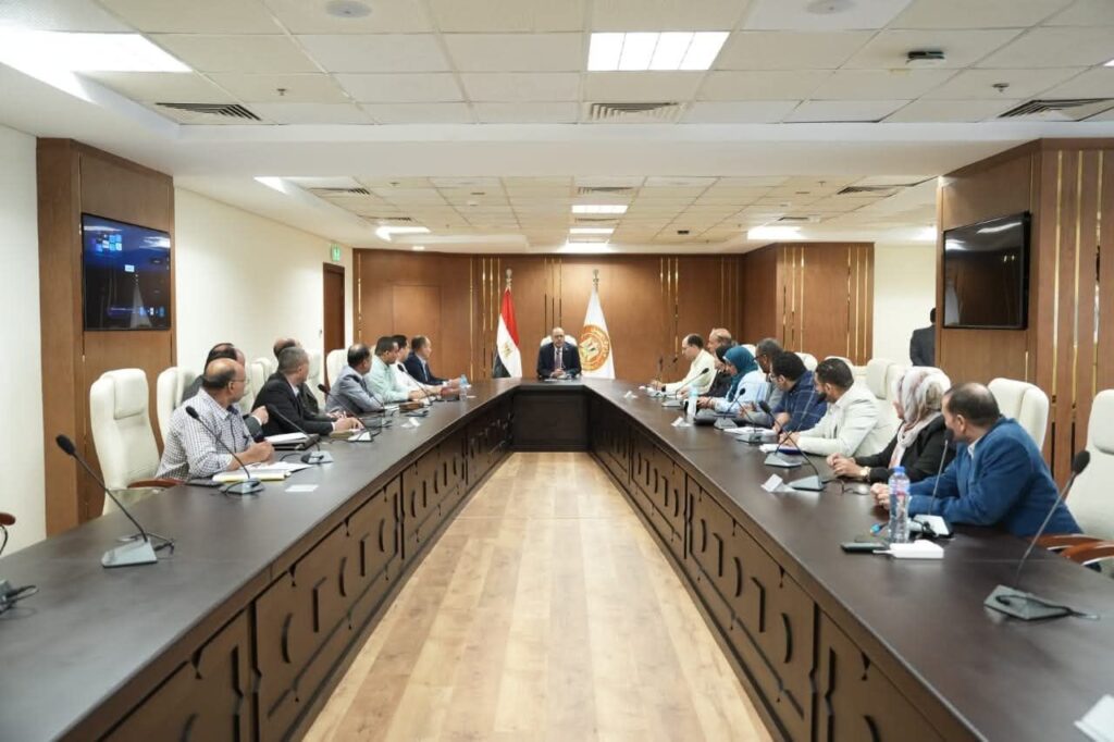 fb_img_17574248753243323379426650953240-1024x682 في أول أيام تطبيق قانون العمل الجديد.. - تحرير 201 محضر تصاريح عمل أجانب بغرامات تصل إلى 20 مليون جنيه