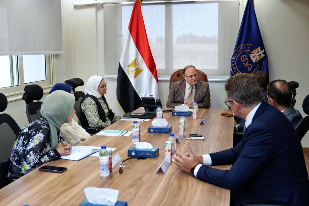 fb_img_17574991733883197138602702551728-1024x683 رئيس هيئة الدواء يعقد اجتماعًا مع شركة بيوجينيرك لتعزيز التعاون والاستثمار الدوائي