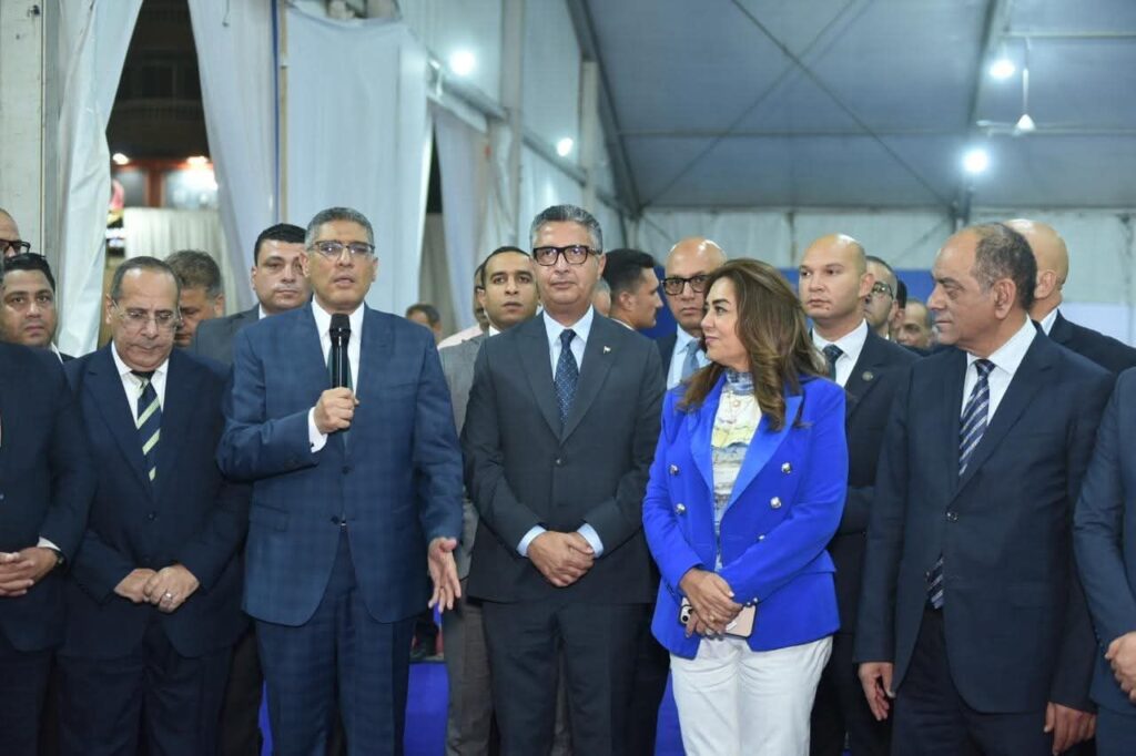 fb_img_17575340629901392057896079090058-1024x682 بالإنابة عن دولة رئيس مجلس الوزراء..