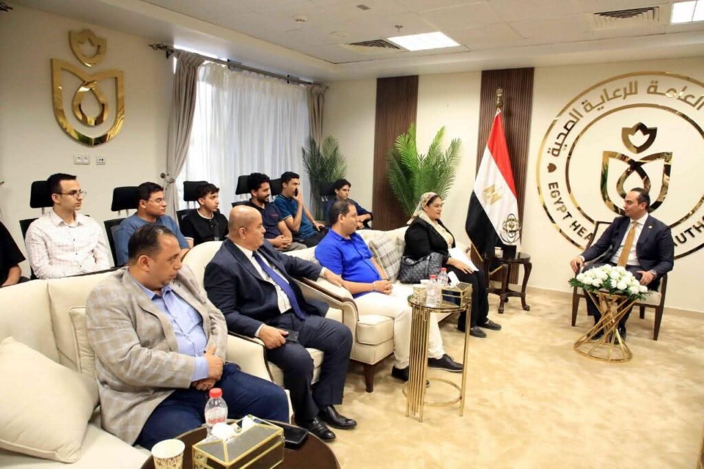 fb_img_17575807969411414734290776253703-1024x682 رئيس هيئة الرعاية الصحية يلتقي أوائل الثانوية العامة في لقاء وطني مميز بالتعاون مع جريدة الجمهورية