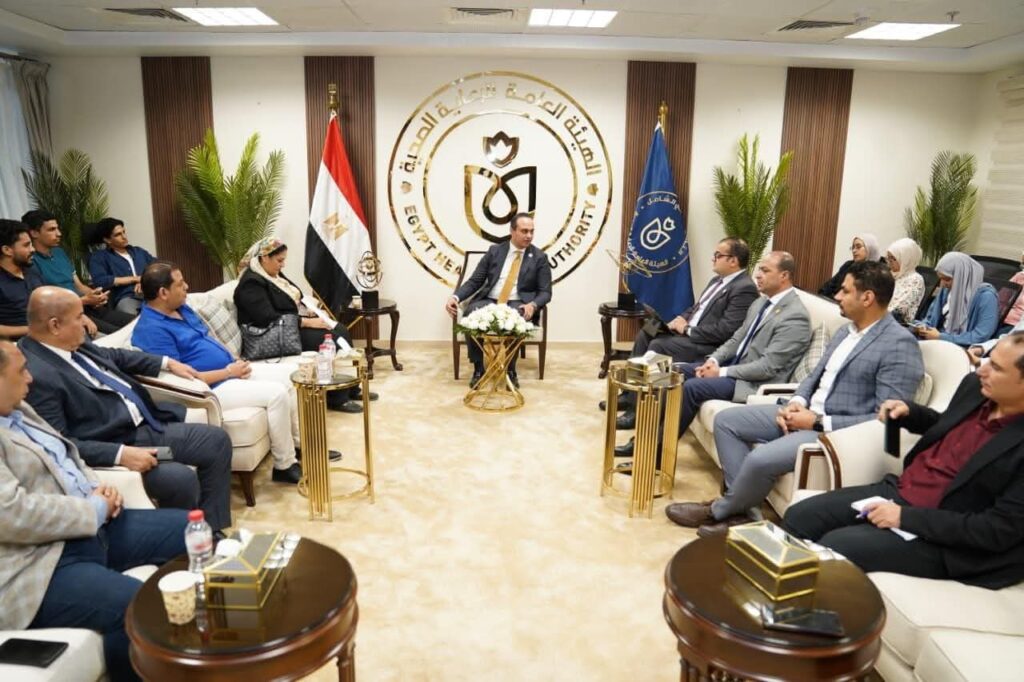 fb_img_17575807997804018378070481338296-1024x682 رئيس هيئة الرعاية الصحية يلتقي أوائل الثانوية العامة في لقاء وطني مميز بالتعاون مع جريدة الجمهورية
