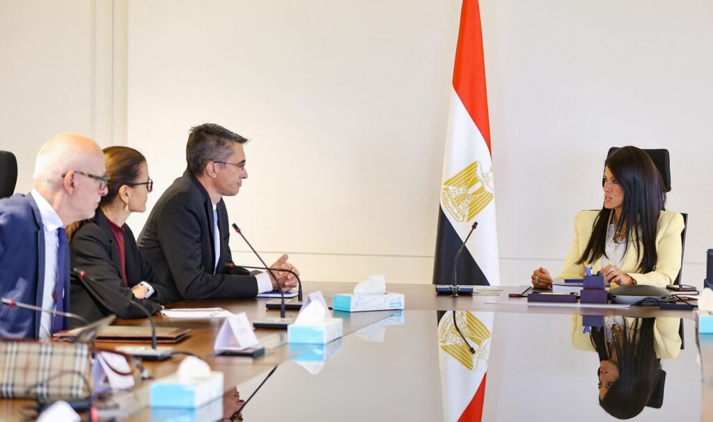 fb_img_1757678168588920994445290332572-1024x607 وزيرة التخطيط والتنمية الاقتصادية والتعاون الدولي تلتقي مدير الممارسات للسياسات الاقتصادية لمنطقة الشرق الأوسط وشمال أفريقيا بالبنك الدولي لمناقشة عدد من الملفات المشتركة