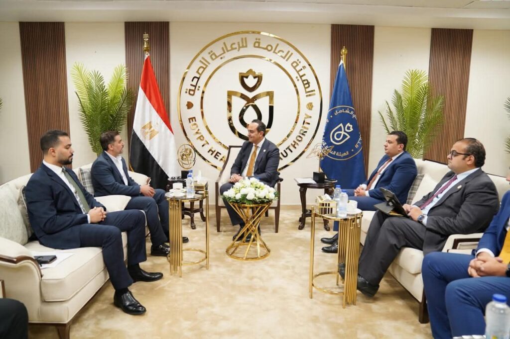 fb_img_17578444202678257388747990546597-1024x682 استكمالًا لاستراتيجية الدولة لجذب الكفاءات الطبية المهاجرة..• هيئة الرعاية الصحية تطلق منصة وطنية للكشف والتطبيب عن بُعد من خلال الكفاءات الطبية المصرية بالخارج