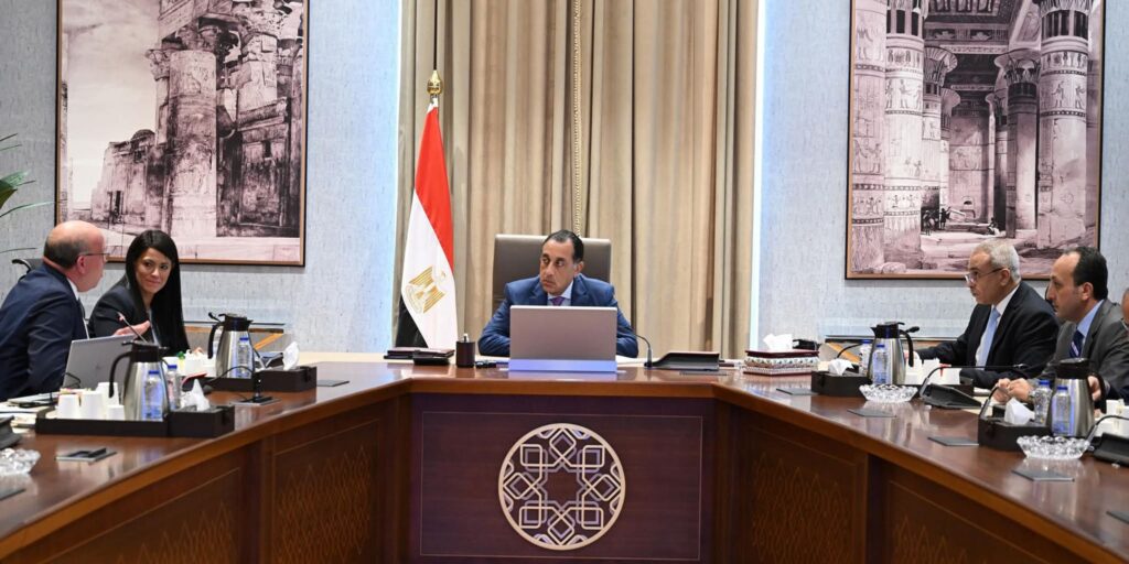 fb_img_17579482976028812729835714842990-1024x512 رئيس الوزراء يتابع مستجدات جهود فض التشابكات المالية بين جهات الدولة وبنك الاستثمار القومي