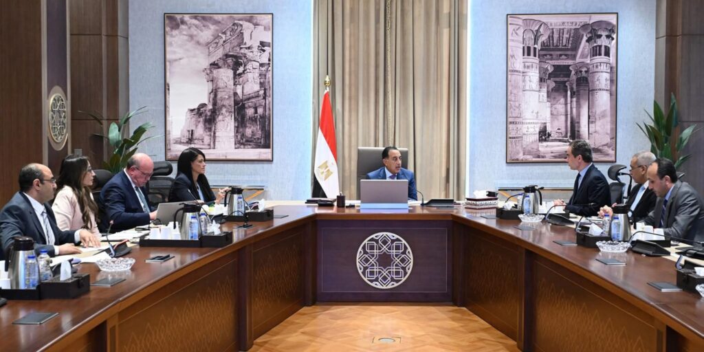 fb_img_17579484680598604146940790147352-1024x512 رئيس الوزراء يتابع إجراءات فض التشابكات المالية بين الهيئة الوطنية للإعلام وبنك الاستثمار القومي