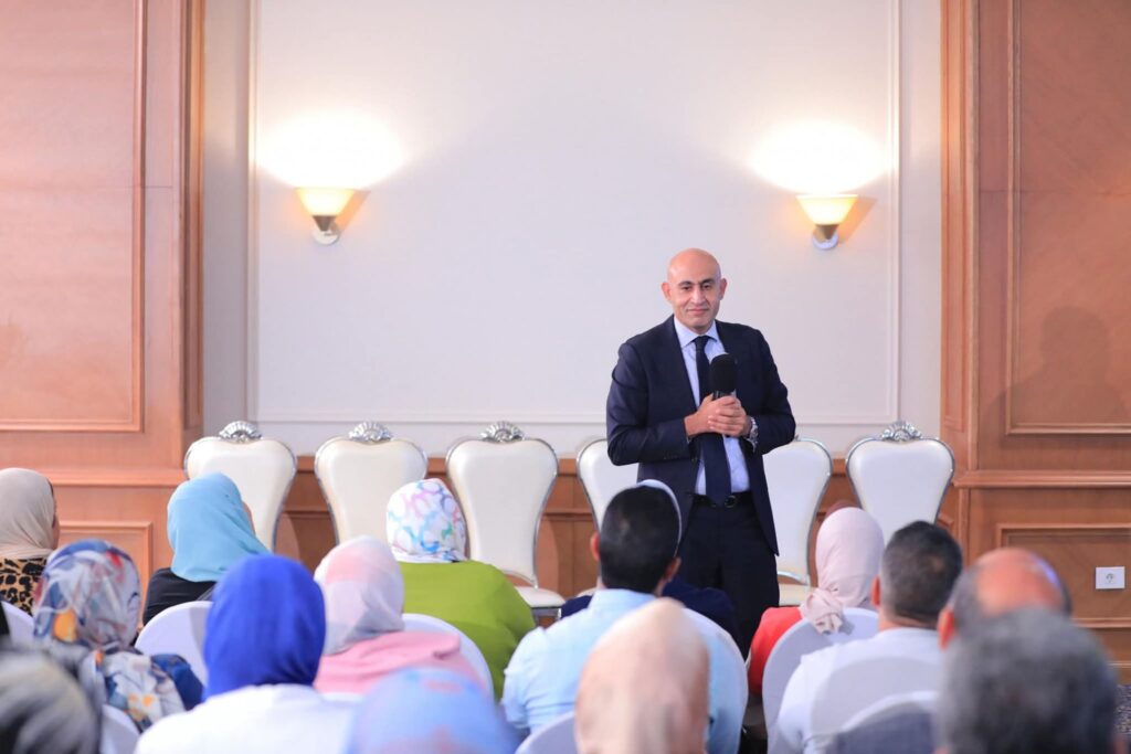 fb_img_17579486830443260303906030619546-1024x683 وزير التربية والتعليم يشهد إطلاق أولى تدريبات مادة البرمجة والذكاء الاصطناعي لمعلمي الحاسب الآلي "المرحلة الثانوية"