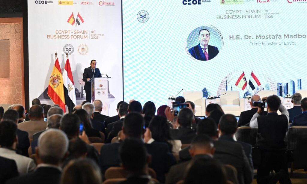 fb_img_17581858020212584206446080487908-1024x614 خلال كلمته بالملتقى المصري الأسباني للأعمال:رئيس الوزراء:  زيارة ملك أسبانيا إلى مصر تحظى بمكانة خاصة باعتبارها فرصة متجددة لتأكيد التزام بلدينا الصديقين بتطوير وتعميق أوجه التعاون الثنائي في مختلف المجالات