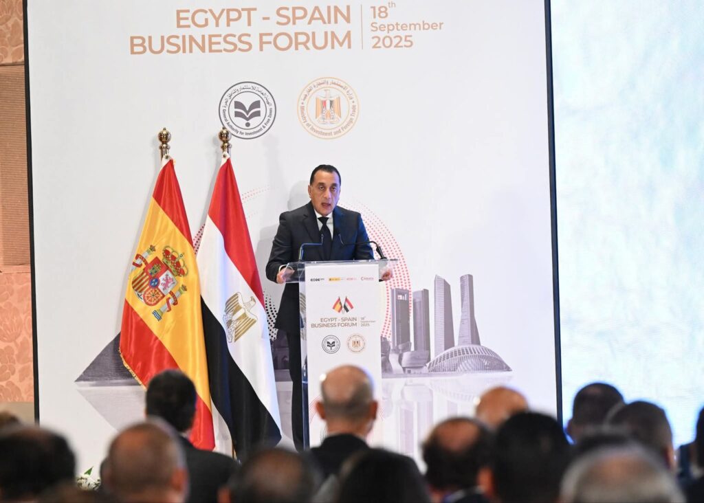 fb_img_17581858054132105296056517118428-1024x732 خلال كلمته بالملتقى المصري الأسباني للأعمال:رئيس الوزراء:  زيارة ملك أسبانيا إلى مصر تحظى بمكانة خاصة باعتبارها فرصة متجددة لتأكيد التزام بلدينا الصديقين بتطوير وتعميق أوجه التعاون الثنائي في مختلف المجالات