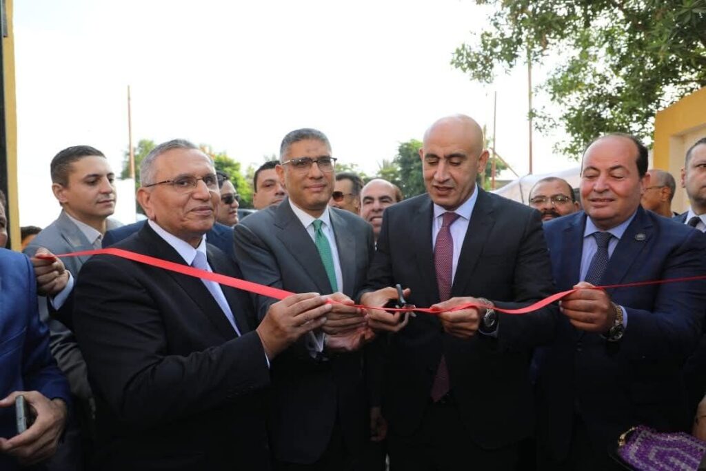 fb_img_17581865502598144487502467588071-1024x683 وزير التربية والتعليم ومحافظ الجيزة يفتتحان ٣ مدارس جديدة بالمحافظة استعدادًا لانطلاق العام الدراسي الجديد