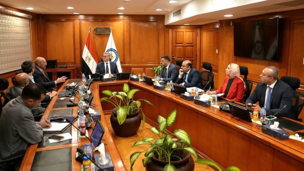 fb_img_17582702953693030644053939351501-1024x576 وزير البترول يلتقي نائب رئيس شركة إكس كاليبر الأسبانية المتخصصة في المسح الجيوفيزيائي للإمكانات التعدينية