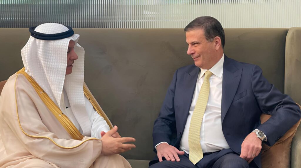 fb_img_17582709001885012947802263077571-1024x573 وزير الزراعة يبحث مع نظيره السعودي تعزيز سبل التعاون الزراعي المشترك