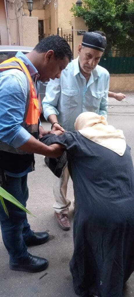 fb_img_17583624221181039437060777673929-461x1024 التدخل السريع يتعامل مع 156 بلاغًا خلال الأسبوع الثانى من شهر سبتمبر لكبار وأطفال بلا مأوى وحالات إنسانية في عدد من محافظات الجمهورية