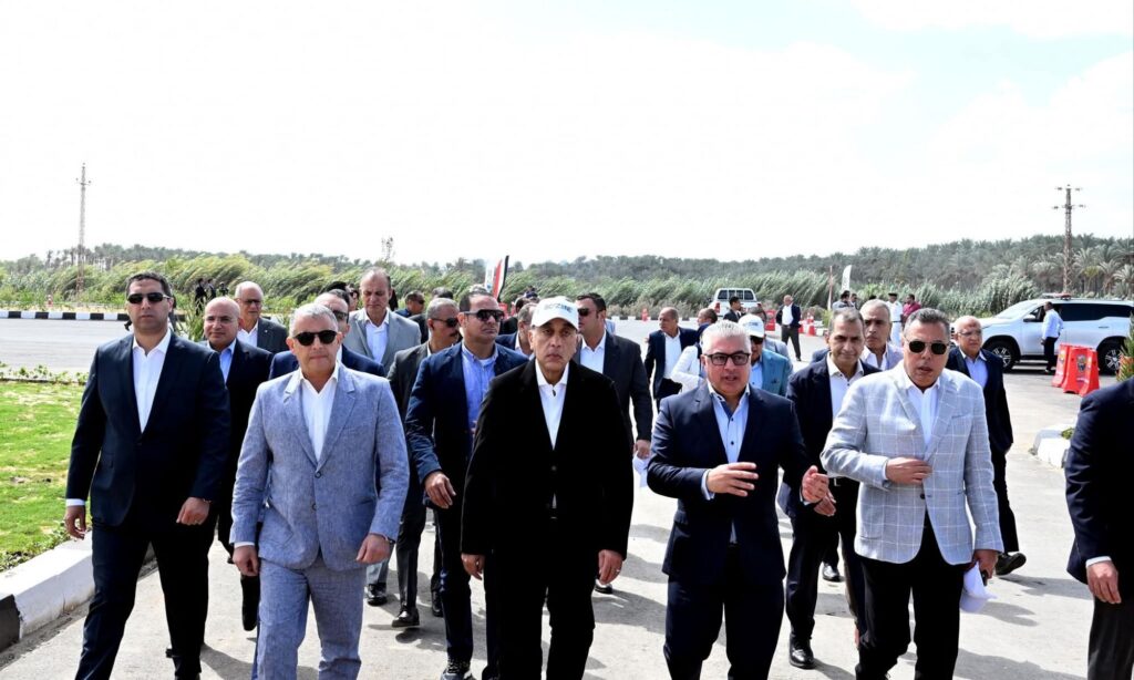 fb_img_17583626403916523015810397521913-1024x614 خلال جولته اليوم لإفتتاح وتفقد عددٍ من المشروعات بالمنطقة الصناعية بالقنطرة غرب: