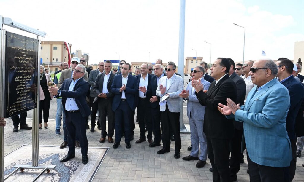fb_img_17583626411125983705097189537100-1024x614 خلال جولته اليوم لإفتتاح وتفقد عددٍ من المشروعات بالمنطقة الصناعية بالقنطرة غرب: