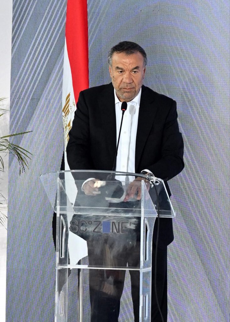 fb_img_17583630708463797763719795148669-732x1024 رئيس الوزراء يشهد احتفالية افتتاح عددٍ من المشروعات التنموية والصناعية الجديدة بمنطقة القنطرة غرب الصناعية