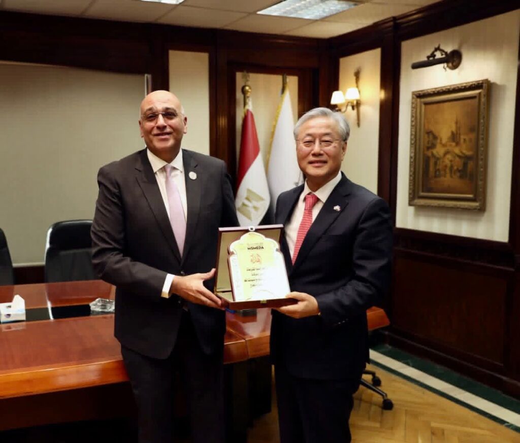 fb_img_17586153125478105468218103952374-1024x873 جهاز تنمية المشروعات يفتح آفاق التعاون مع جمهورية كوريا الجنوبيةلتبادل الخبرات مع المؤسسات المثيلة المهتمة بريادة الاعمال