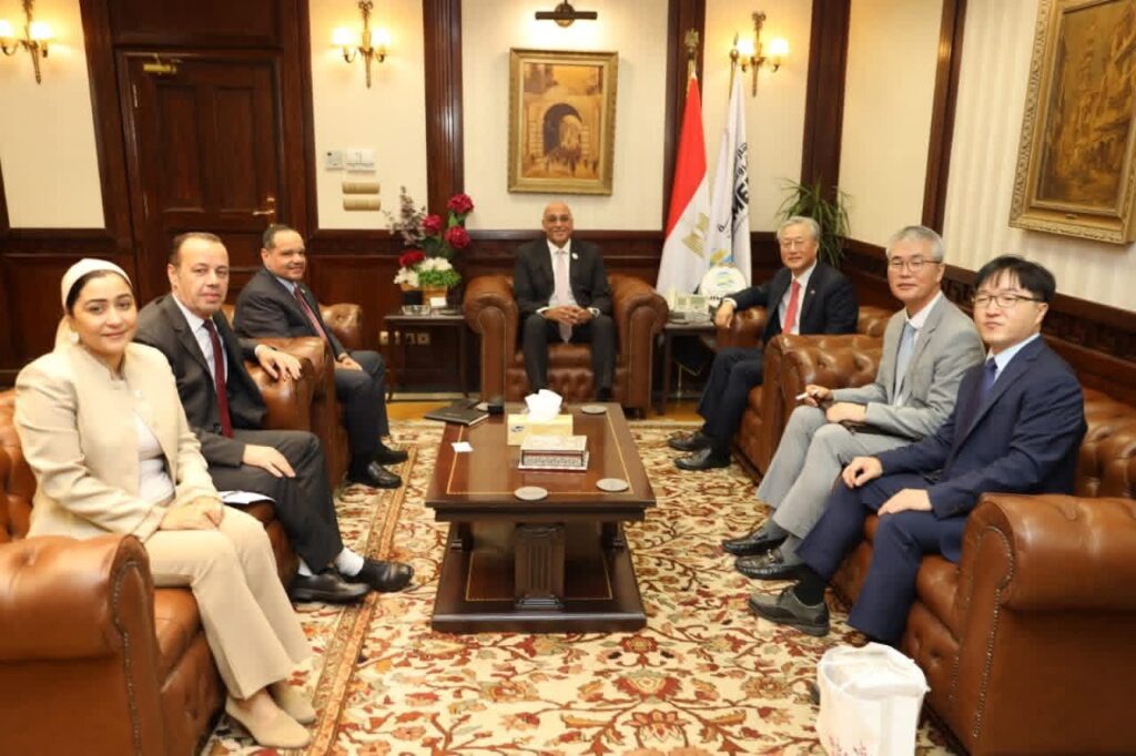 fb_img_17586153158695862646341701035945-1024x682 جهاز تنمية المشروعات يفتح آفاق التعاون مع جمهورية كوريا الجنوبيةلتبادل الخبرات مع المؤسسات المثيلة المهتمة بريادة الاعمال