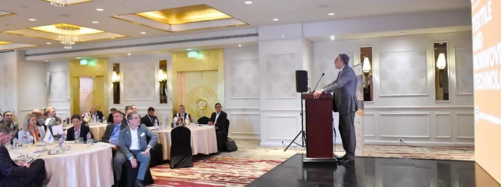 fb_img_17586154281836385914835946475498-1024x383 الهيئة العامة للاستثمار والمناطق الحرة تدعو المؤسسات والشركات الألمانية لتوطين تكنولوجيا ماكينات النسيج في مصر