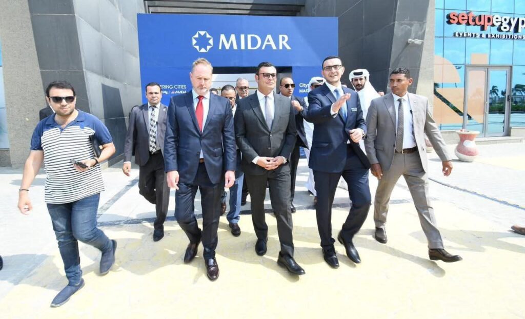 fb_img_17587207705873085802909081861574-1024x622 تحت رعاية رئيس الوزراء■ وزير الإسكان يفتتح النسخة الرابعة عشرة من «سيتي سكيب مصر» بمشاركة واسعة من المطورين العقاريين المحليين والدوليين