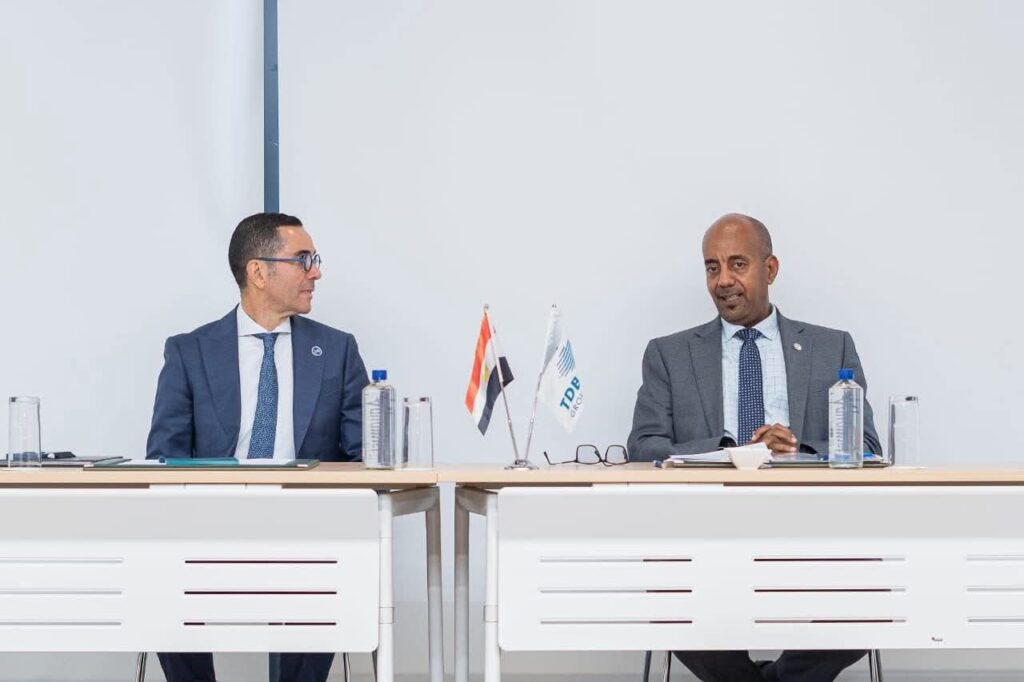 fb_img_17599453553957016217788932312884-1024x682 وزير الاستثمار والتجارة الخارجية يبحث مع رئيس مجموعة بنك التجارة والتنمية التابع للكوميسا فرص تعزيز التجارة البينية في اطار الكوميسا